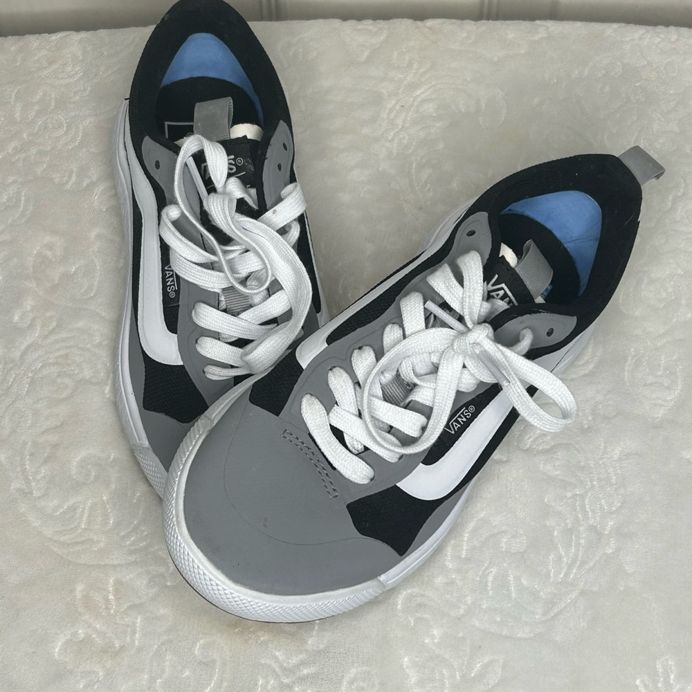 Women’s vans 5.5